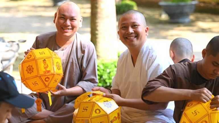 Lan tỏa các giá trị văn hóa, đạo đức tốt đẹp của tôn giáo trong đời sống xã hội.