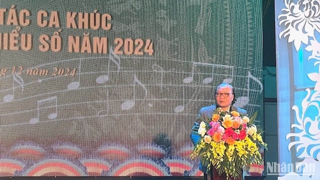 Phó Chủ tịch Hội Nhạc sĩ Việt Nam Phạm Ngọc Khôi phát biểu.