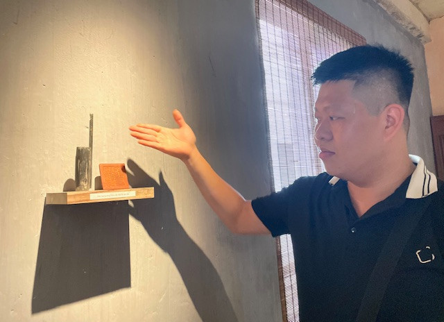 Dao ngang dùng khắc mộc bản ấn tam bảo