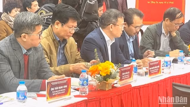 Các đại biểu tham dự hội nghị.