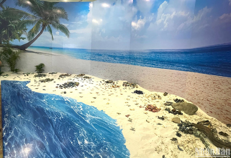 Khộng gian sắp đặt nghệ thuật tại triển lãm