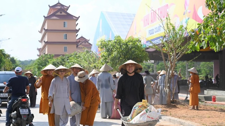 Các hoạt động hậu cần chuẩn bị cho đại lễ Vesak 2025.
