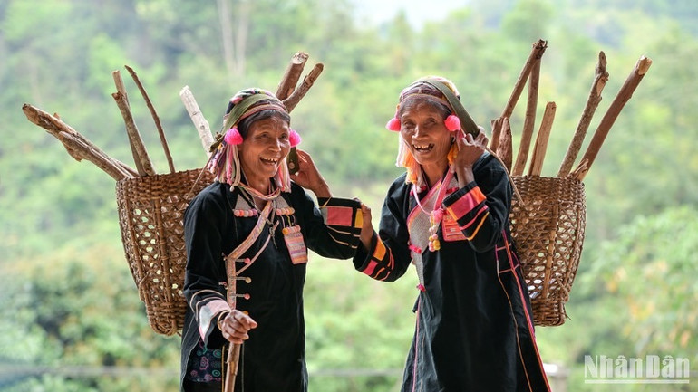 Lan tỏa hình ảnh Việt Nam đậm đà bản sắc văn hóa dân tộc. (Ảnh: VŨ LINH)