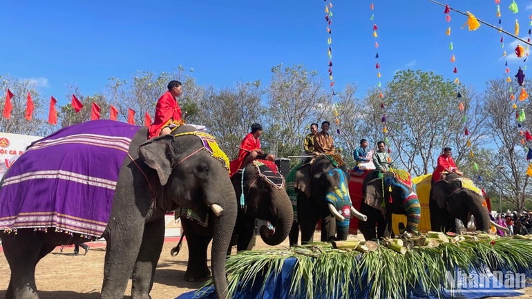 Gìn giữ các giá trị văn hóa truyền thống tốt đẹp.