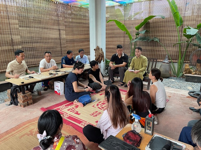 Trao đổi, chia sẻ về nghề khắc in mộc bản