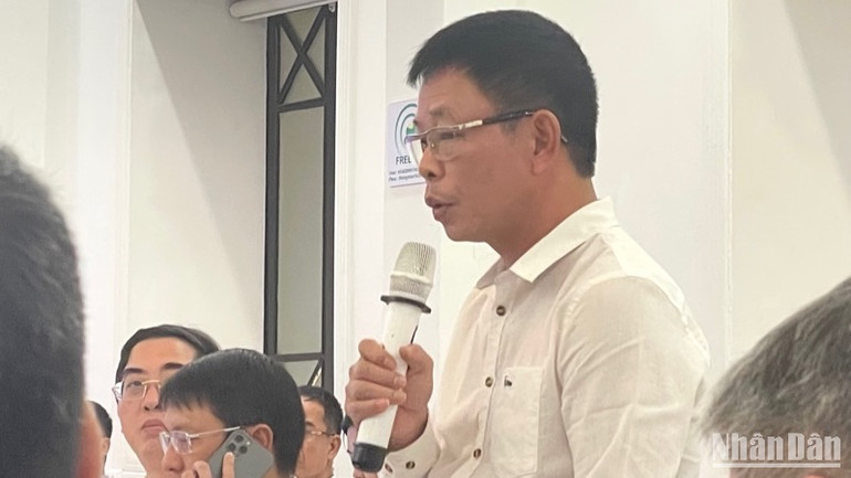 Tổng Biên tập báo Tiền Phong Phùng Công Sưởng góp ý vào dự thảo Luật Báo chí (sửa đổi).