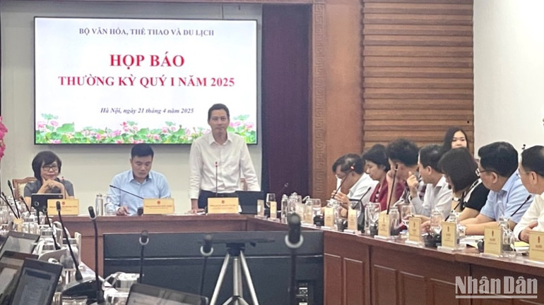 Cục trưởng Cục Phát thanh, Truyền hình và Thông tin điện tử Lê Quang Tự Do phát biểu.