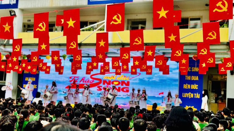 Lan tỏa tinh thần tự hào non sông. (Ảnh: HNV)