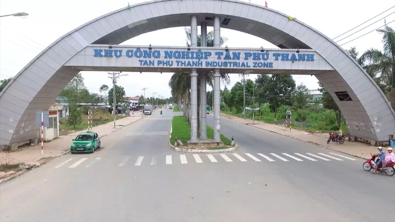 Khu công nghiệp Tân Phú Thạnh tại tỉnh Hậu Giang. Khu công nghiệp Tân Phú Thạnh tại tỉnh Hậu Giang.