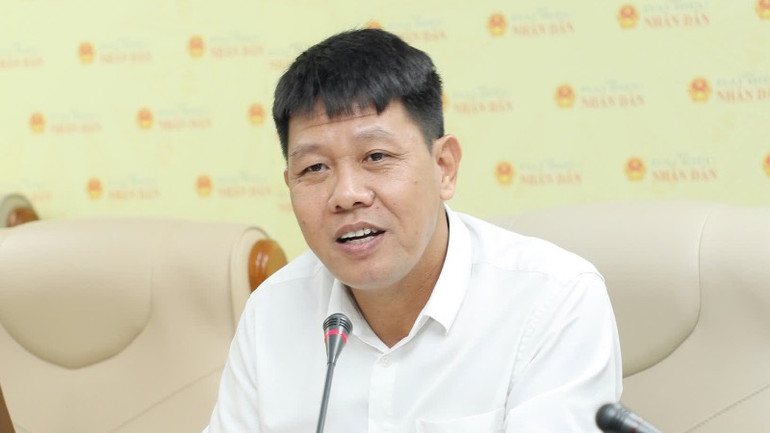 Tổng giám đốc Bảo hiểm Agribank Nguyễn Hồng Phong phát biểu tại tọa đàm.