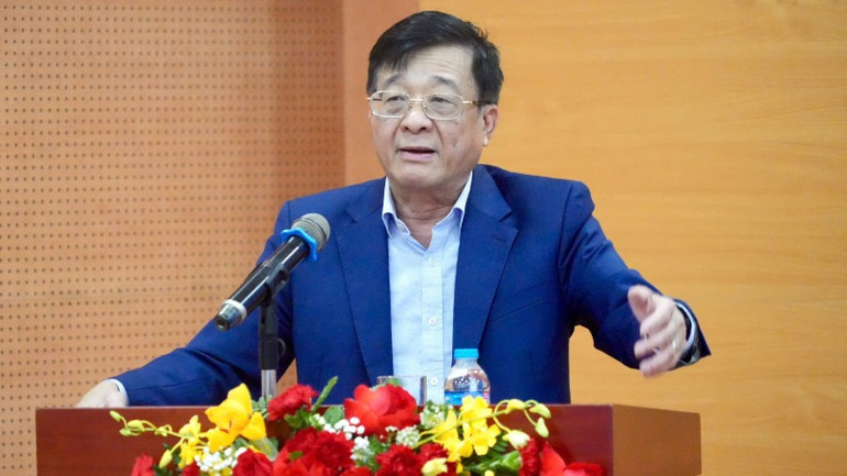 Phó Chủ tịch kiêm Tổng Thư ký Hiệp hội Ngân hàng Việt Nam Nguyễn Quốc Hùng phát biểu.