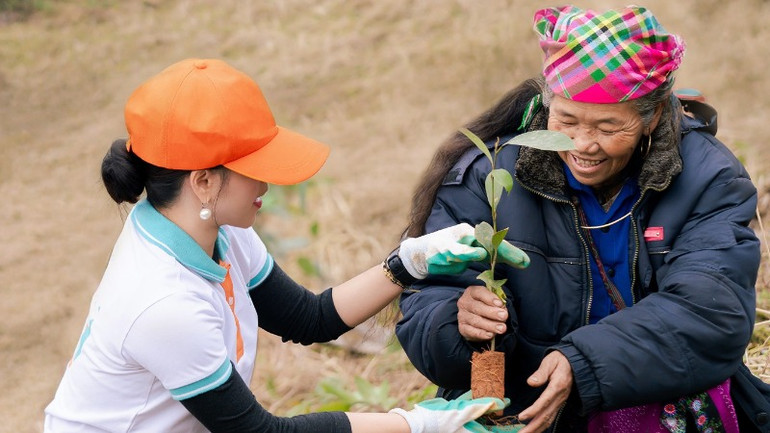 ABBANK tập trung tăng cường các giải pháp tài chính linh hoạt, hiệu quả và những chiến dịch chung tay cùng cộng đồng vì một tương lai Việt Nam phát triển và bền vững.