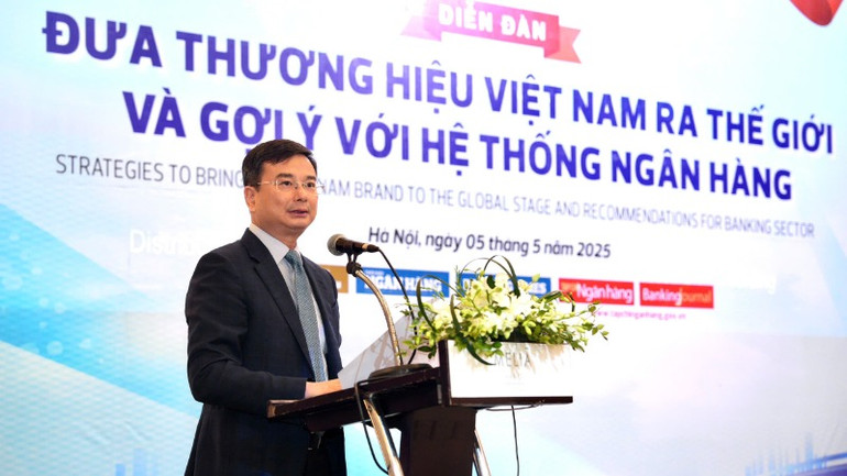 Phó Thống đốc Ngân hàng Nhà nước Phạm Thanh Hà phát biểu khai mạc Diễn đàn. Phó Thống đốc Ngân hàng Nhà nước Phạm Thanh Hà phát biểu khai mạc Diễn đàn.