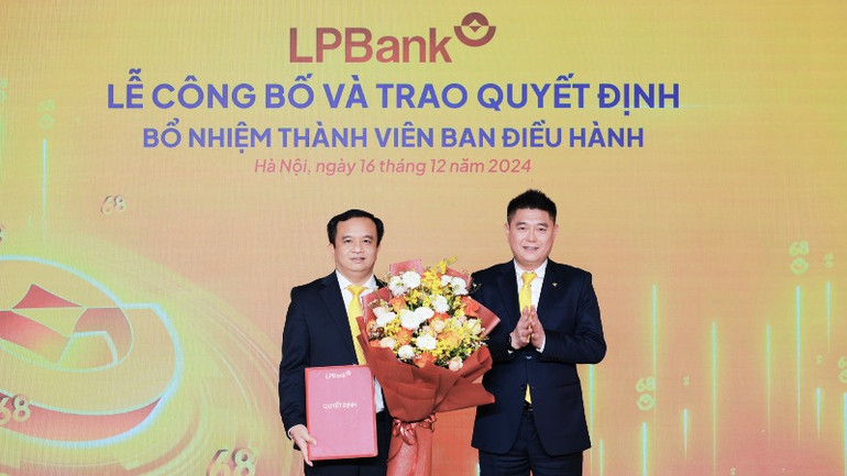 Ông Đặng Công Hoàn được LPBank bổ nhiệm vị trí Phó Tổng Giám đốc Ngân hàng bán lẻ.