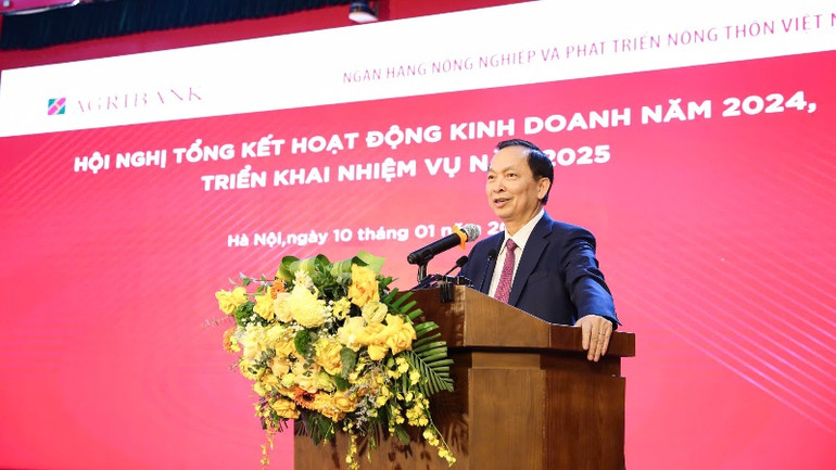 Phó Thống đốc Thường trực Ngân hàng Nhà nước Đào Minh Tú phát biểu chỉ đạo Hội nghị.