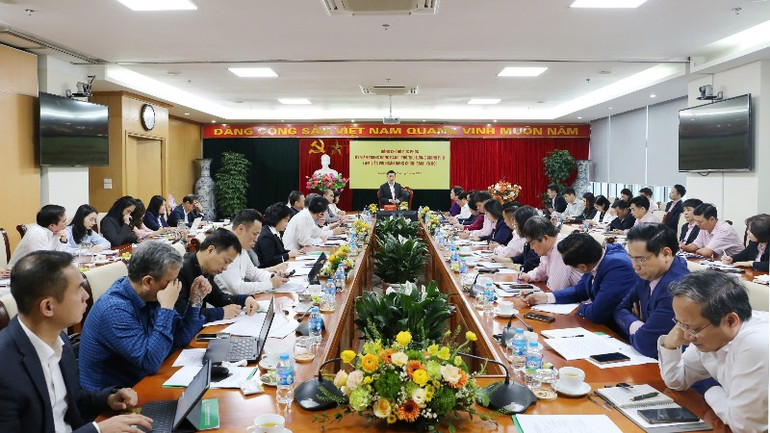 Quang cảnh buổi làm việc.