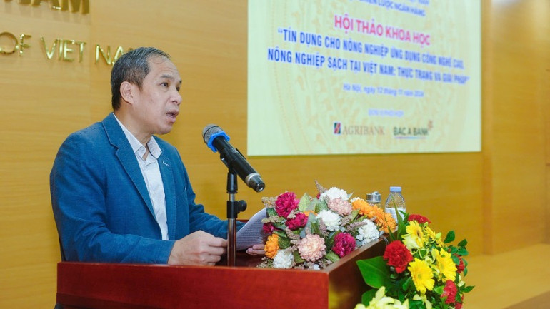 Phó Thống đốc Ngân hàng Nhà nước Đoàn Thái Sơn phát biểu tại hội thảo.