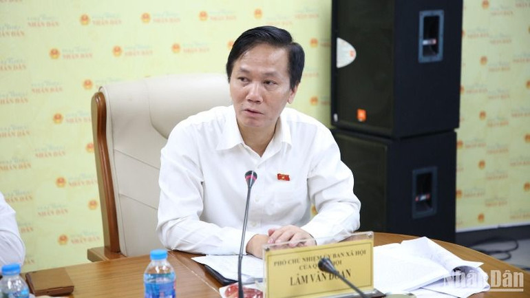 Phó Chủ nhiệm Ủy ban Xã hội của Quốc hội Lâm Văn Đoan.