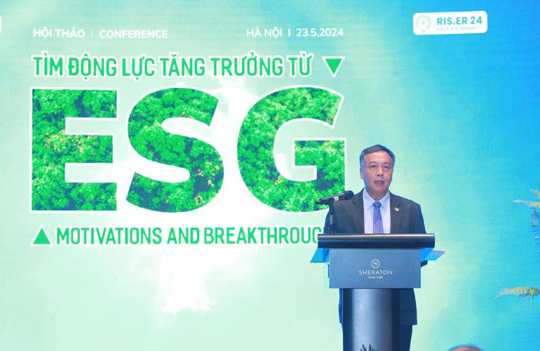 Tổng Biên tập Báo Đầu tư Lê Trọng Minh phát biểu tại Hội thảo. Tổng Biên tập Báo Đầu tư Lê Trọng Minh phát biểu tại Hội thảo.