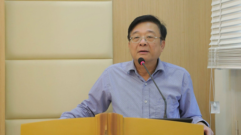 Tiến sĩ Nguyễn Quốc Hùng.