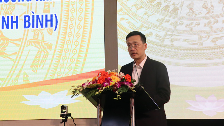 Phó Thống đốc Ngân hàng Nhà nước Phạm Quang Dũng phát biểu tại hội nghị.