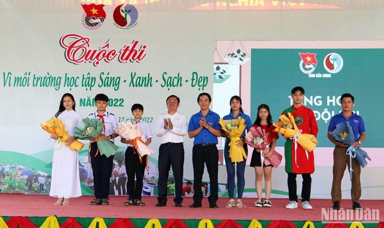 Qũy Bảo vệ môi trường và Phát triển đất tỉnh Đắk Nông đã phối hợp với các đơn vị, địa phương, tổ chức tài trợ cho các hoạt động tuyên truyền về bảo vệ môi trường trên địa bàn.