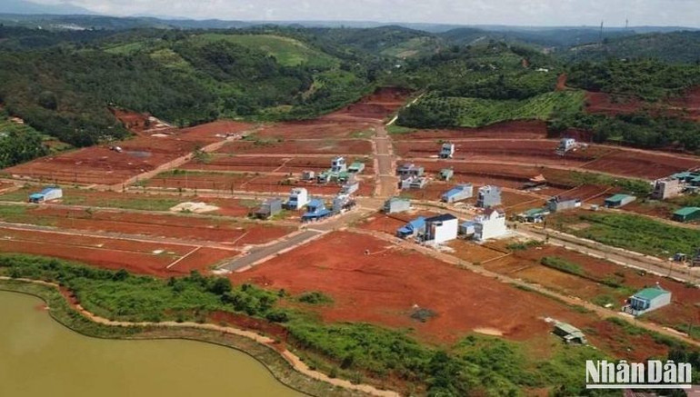 Quỹ Bảo vệ môi trường và Phát triển đất tỉnh Đắk Nông đã ứng hàng trăm tỷ đồng cho việc tổ chức phát triển quỹ đất để tổ chức thực hiện việc bồi thường, hỗ trợ và tái định cư khi nhà nước thu hồi đất.