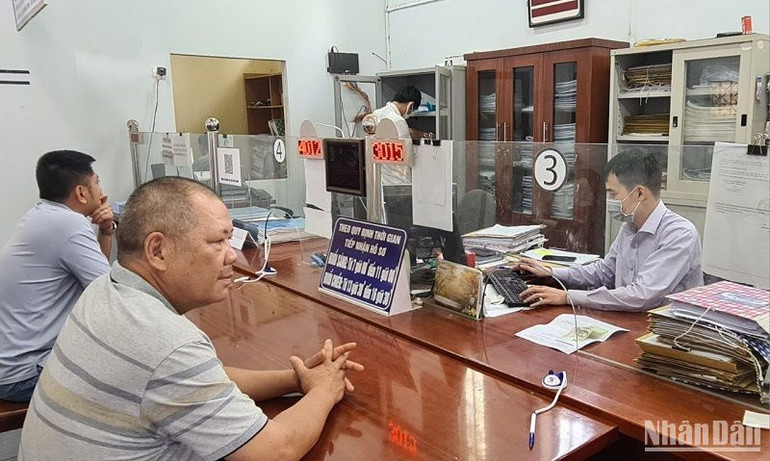 Sau khi đẩy mạnh cải cách thủ tục hành chính trong lĩnh vực đất đai trên toàn tỉnh Đắk Nông, nhiều loại thủ tục đã được rút ngắn từ 2 đến 10 ngày so với trước.