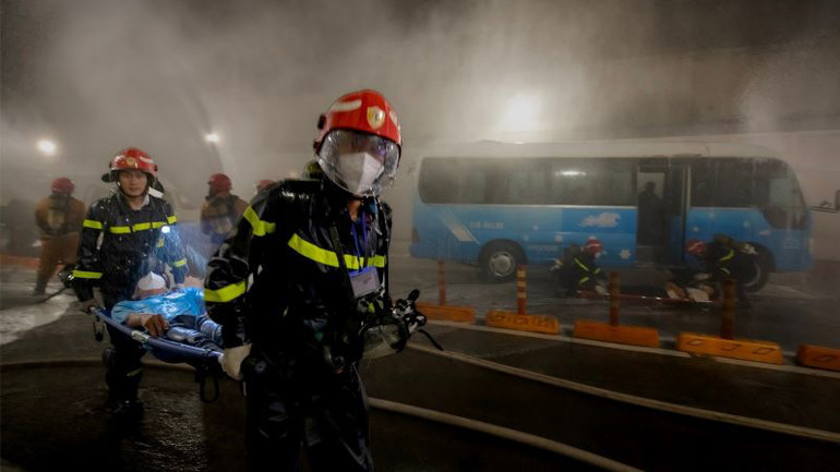 Công tác cứu nạn cứu hộ được gấp rút triển khai khi sự cố xảy ra.