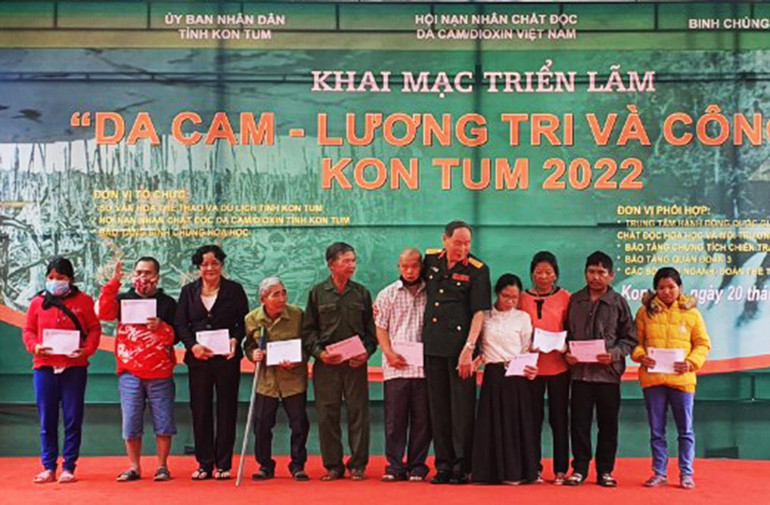 Triển lãm “Da cam - Lương tri và Công lý” ảnh 2