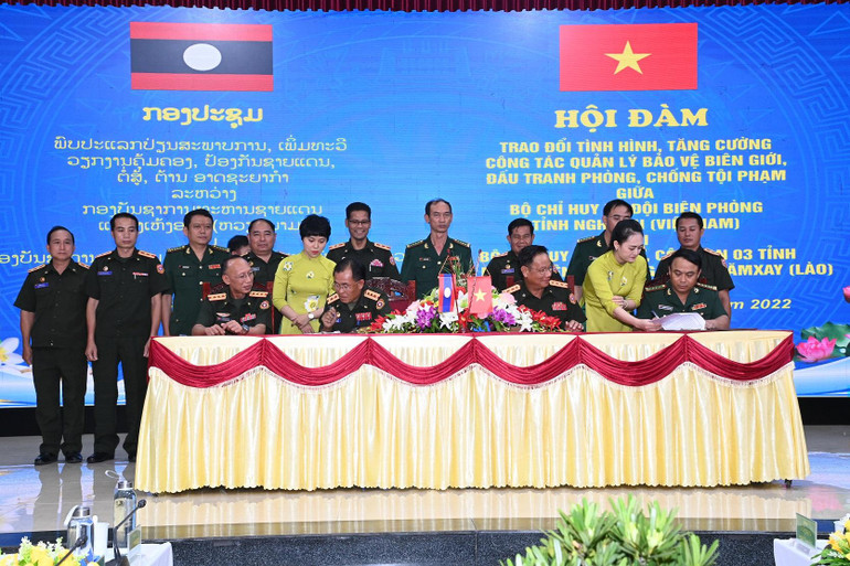 Bộ đội Biên phòng Nghệ An ký kết biên bản ghi nhớ với Bộ Chỉ huy Quân sự ba tỉnh Houaphanh, Xiangkhouang, Bolikhamsay.