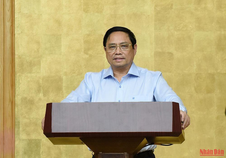 Thủ tướng Phạm Minh Chính phát biểu khai mạc cuộc thảo luận về điều hành kinh tế vĩ mô. Thủ tướng khẳng định Chính phủ luôn cầu thị lắng nghe các ý kiến của các nhà khoa học, nhà quản lý, các tổ chức quốc tế để chủ động phản ứng chính sách phù hợp, kịp thời, khoa học.