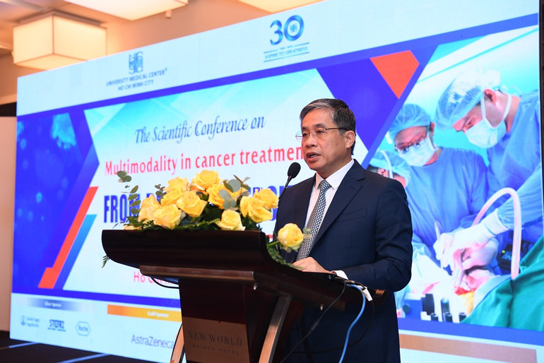 Phó Giáo sư, Tiến sĩ, Bác sĩ Nguyễn Hoàng Bắc, Trưởng Ban tổ chức hội nghị, Giám đốc Bệnh viện Đại học Y Dược Thành phố Hồ Chí Minh phát biểu khai mạc.