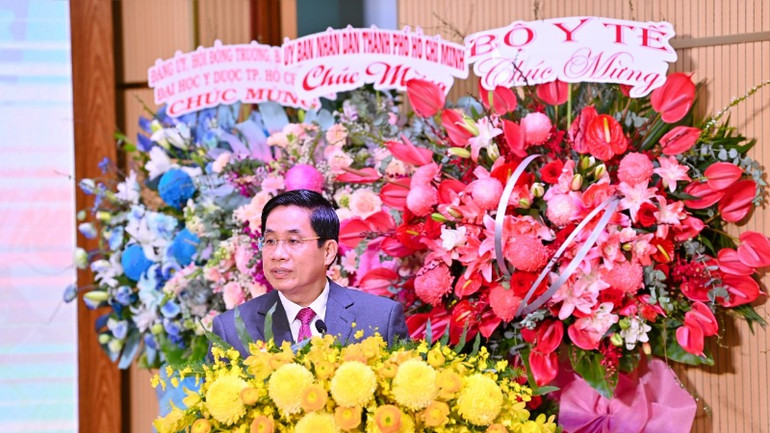 PGS.TS, Bác sĩ Nguyễn Hoàng Bắc, Bí thư Đảng bộ bộ phận Bệnh viện, Giám đốc Bệnh viện Đại học Y Dược gửi lời tri ân đến sự quan tâm, chỉ đạo của lãnh đạo Đảng, Nhà nước, Bộ Y tế, lãnh đạo Thành phố Hồ Chí Minh qua các thời kỳ, Đảng ủy, Hội đồng Trường, Ban Giám hiệu và tập thể thầy cô của Nhà trường. PGS.TS, Bác sĩ Nguyễn Hoàng Bắc, Bí thư Đảng bộ bộ phận Bệnh viện, Giám đốc Bệnh viện Đại học Y Dược gửi lời tri ân đến sự quan tâm, chỉ đạo của lãnh đạo Đảng, Nhà nước, Bộ Y tế, lãnh đạo Thành phố Hồ Chí Minh qua các thời kỳ, Đảng ủy, Hội đồng Trường, Ban Giám hiệu và tập thể thầy cô của Nhà trường.