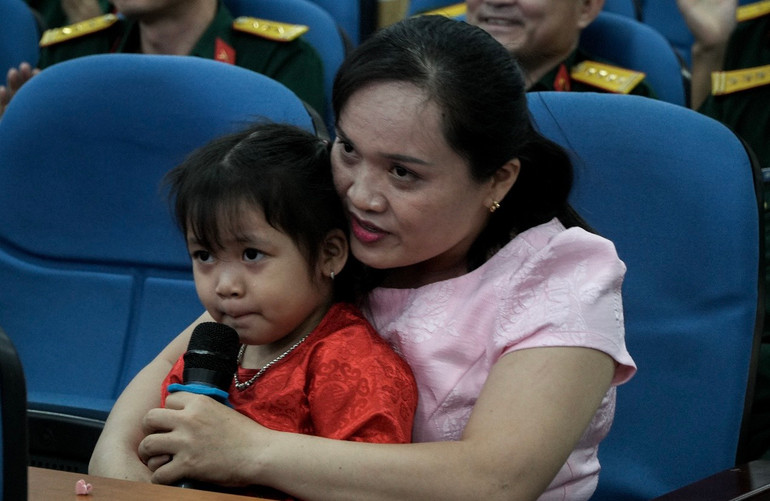 Chăm lo Tết cho thân nhân cán bộ, nhân viên công tác tại Bệnh xá đảo Trường Sa ảnh 2 Chăm lo Tết cho thân nhân cán bộ, nhân viên công tác tại Bệnh xá đảo Trường Sa ảnh 2