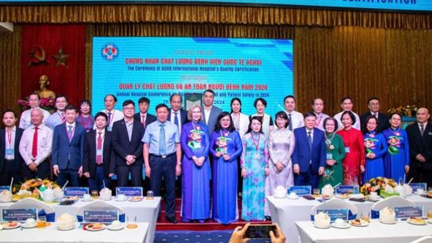 Bệnh viện Hùng Vương được Tổ chức ACHSI (Úc) thẩm định và công nhận đạt chuẩn chất lượng bệnh viện