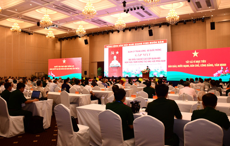 Quang cảnh buổi họp mặt.