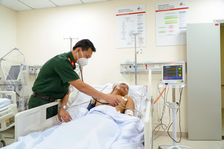 Các bệnh nhân đang được điều trị tại Khoa Cấp cứu, Bệnh viện Quân y 175 Các bệnh nhân đang được điều trị tại Khoa Cấp cứu, Bệnh viện Quân y 175