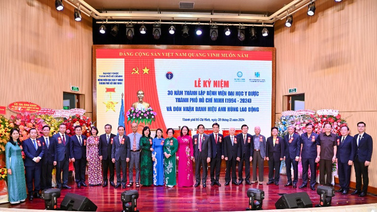 Các đại biểu tham dự Chương trình Các đại biểu tham dự Chương trình