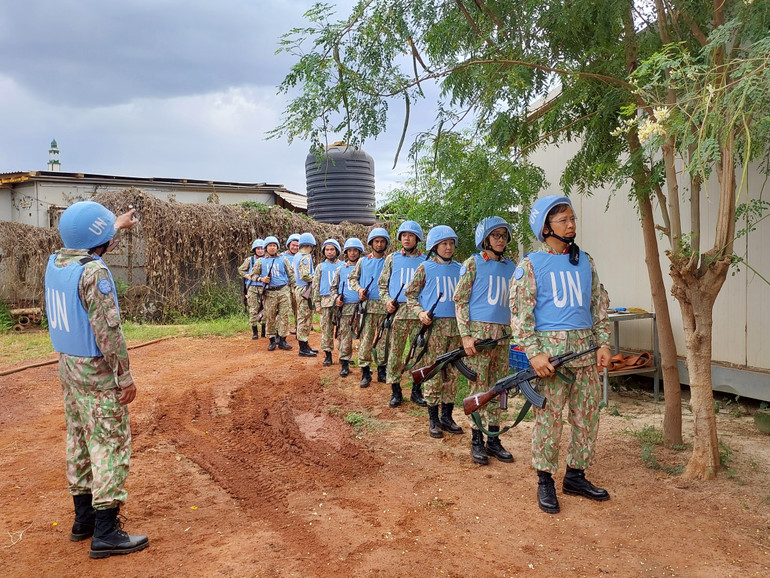 Bệnh viện dã chiến cấp 2 số 5 vẫn duy trì các chế độ trực, đảm bảo thu dung, cấp cứu và điều trị theo quy định của Liên hợp quốc.