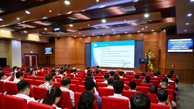 Quang cảnh hội nghị.