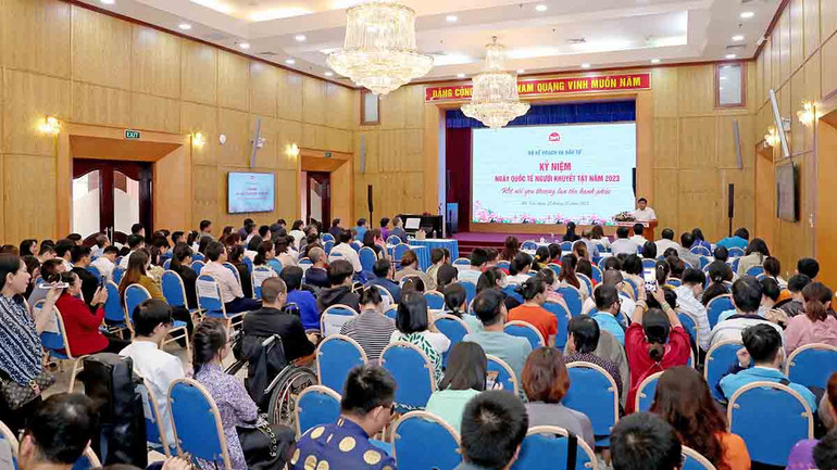 Quang cảnh buổi lễ.