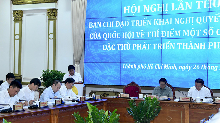 Bộ trưởng Kế hoạch và Đầu tư Nguyễn Chí Dũng phát biểu tại Hội nghị. Bộ trưởng Kế hoạch và Đầu tư Nguyễn Chí Dũng phát biểu tại Hội nghị.