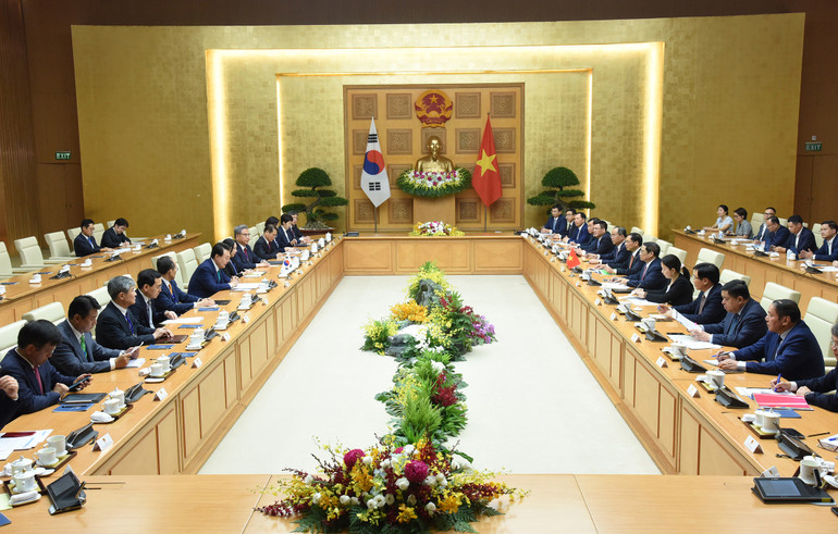 Thủ tướng Phạm Minh Chính hội kiến Tổng thống Hàn Quốc Yoon Suk Yeol.