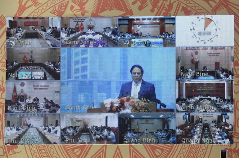 Hội nghị được tổ chức theo hình thức trực tuyến, kết nối từ trụ sở Chính phủ tới 63 tỉnh, thành phố trên cả nước.