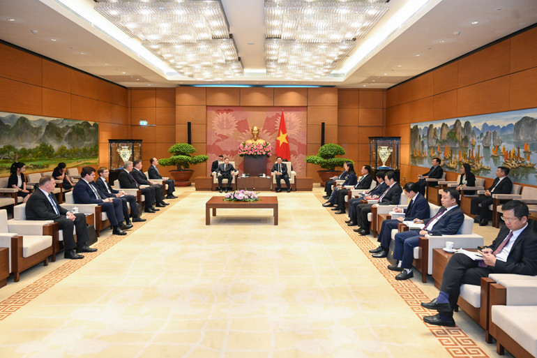 Quang cảnh buổi tiếp tại Nhà Quốc hội. Quang cảnh buổi tiếp tại Nhà Quốc hội.