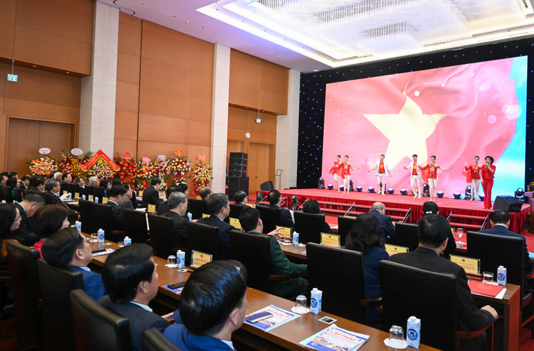 Quang cảnh Lễ kỷ niệm 20 năm Ngày thành lập Ban Dân nguyện.