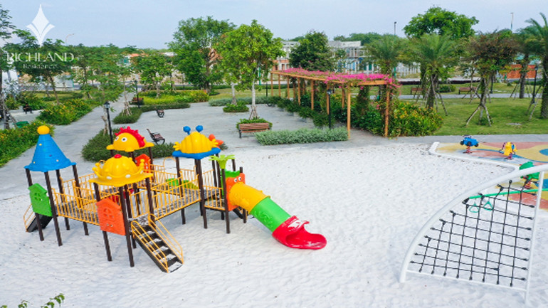 Bên cạnh chính sách hấp dẫn, hệ thống hạ tầng hoàn thiện, pháp lý minh bạch là một trong những yếu tố giúp Richland Residence chinh phục đông đảo khách hàng. Bên cạnh chính sách hấp dẫn, hệ thống hạ tầng hoàn thiện, pháp lý minh bạch là một trong những yếu tố giúp Richland Residence chinh phục đông đảo khách hàng.