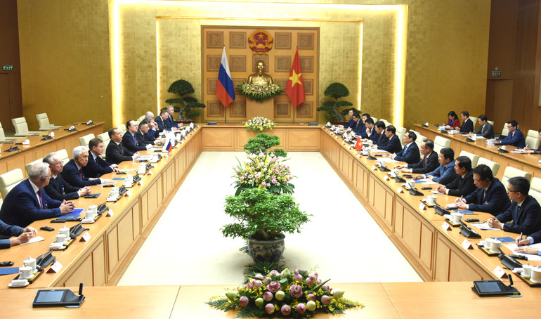 Thủ tướng Phạm Minh Chính tiếp Chủ tịch Đảng Nước Nga Thống nhất, Phó Chủ tịch Hội đồng An ninh Liên bang Nga Dmitry Medvedev thăm chính thức Việt Nam.