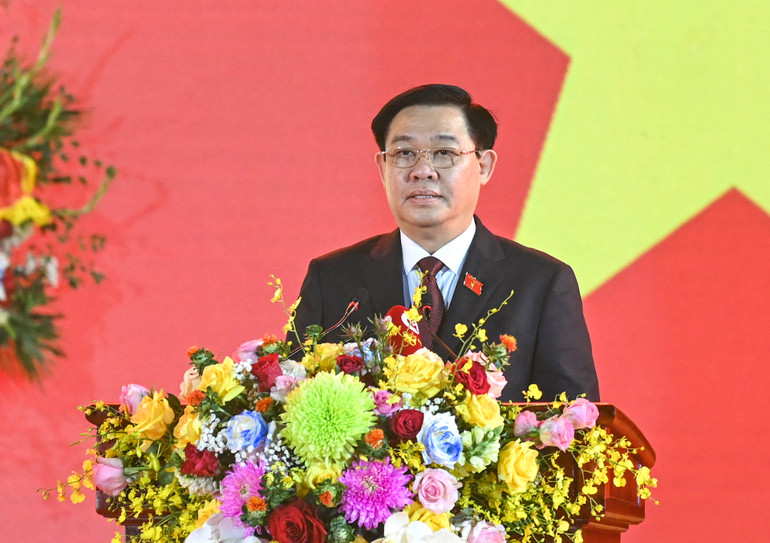 Chủ tịch Quốc hội Vương Đình Huệ phát biểu chỉ đạo tại buổi lễ.